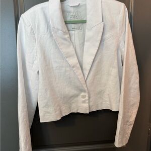 Abercrombie & Fitch Women’s Premium Linen Cropped Blazer